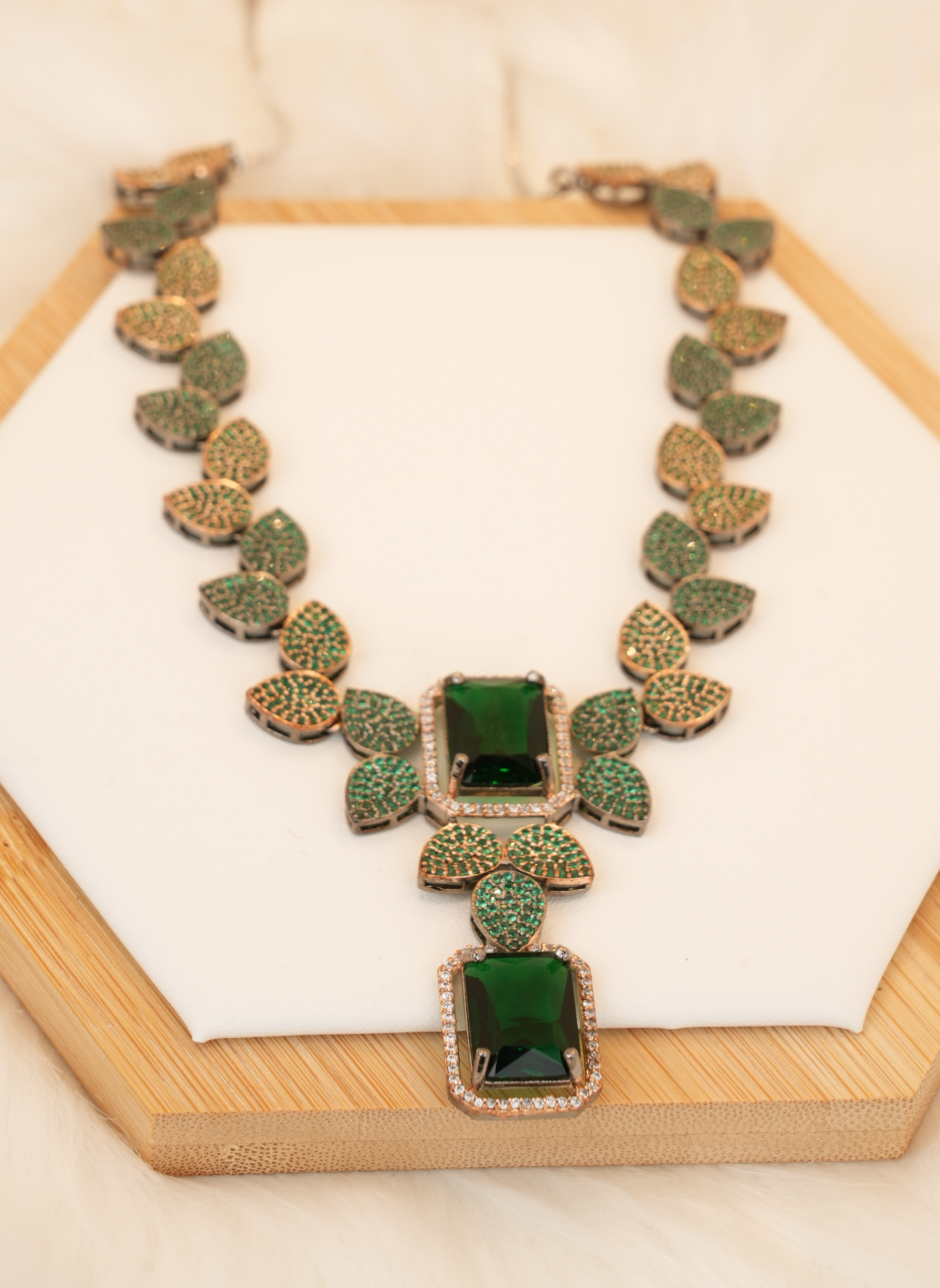 Emerald Royale Couture Set – Premium Statement Necklace & Earrings