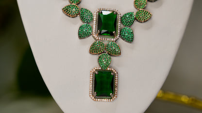 Emerald Royale Couture Set – Premium Statement Necklace & Earrings