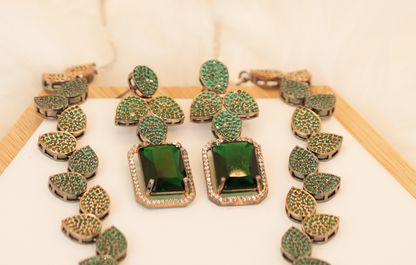 Emerald Royale Couture Set – Premium Statement Necklace & Earrings