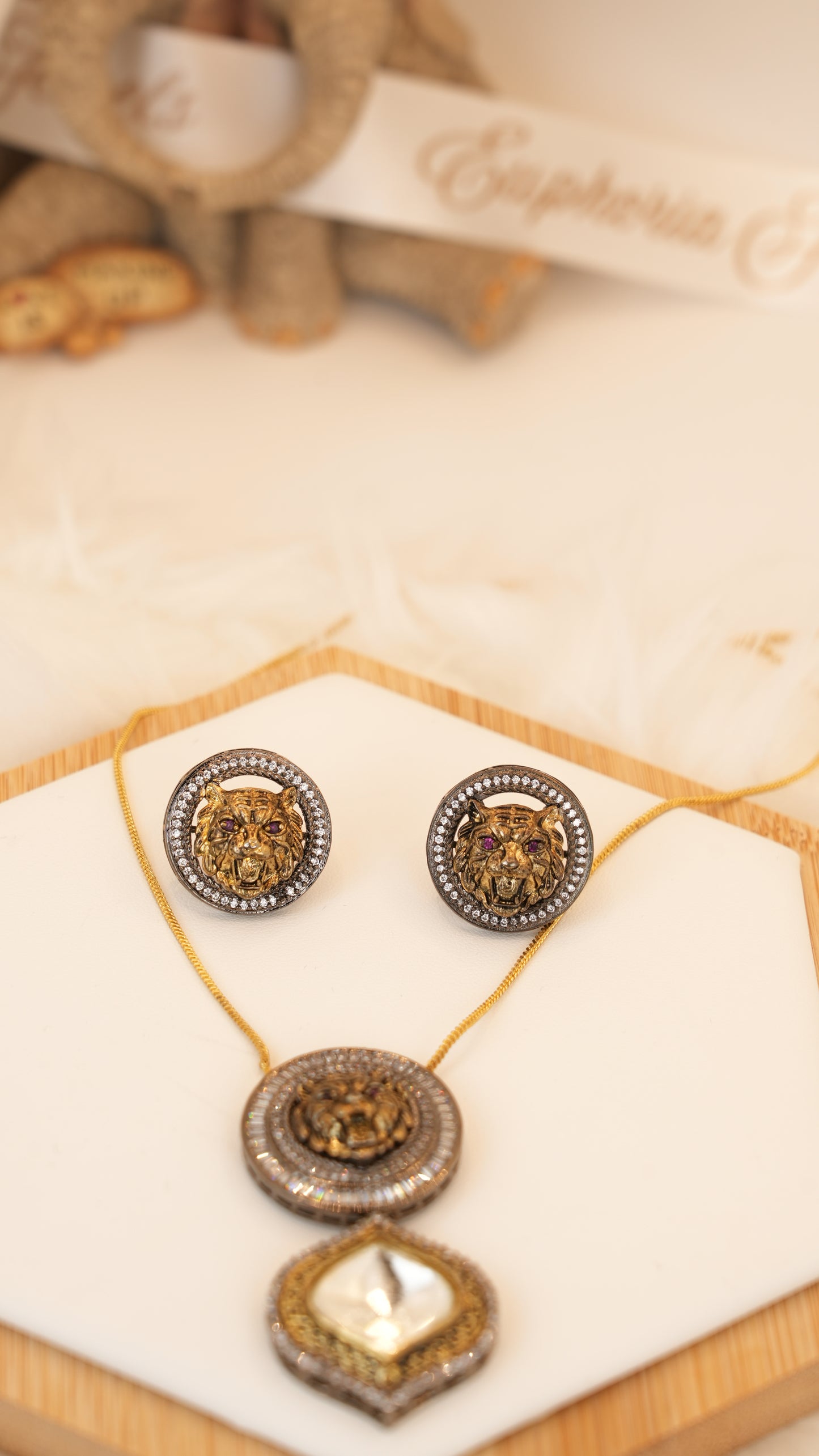 Royal Simha Kundan Medallion Couture Set